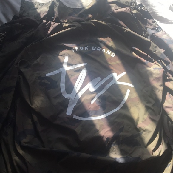 TFox Brand Green Camouflage Windbreaker - Picture 4 of 4